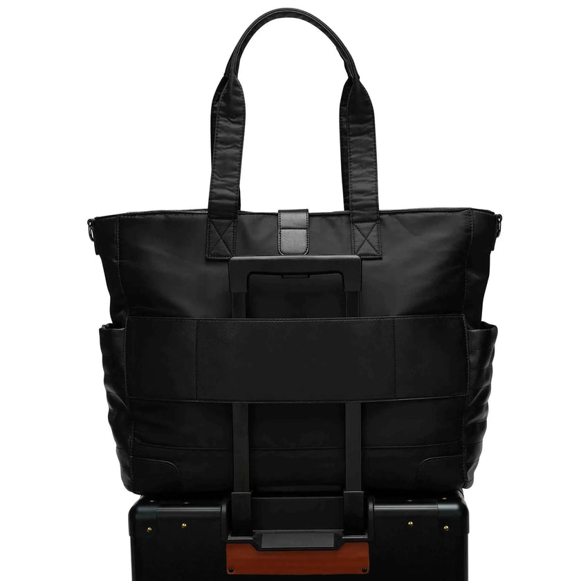Voyage 25L Weekender Tote Bag