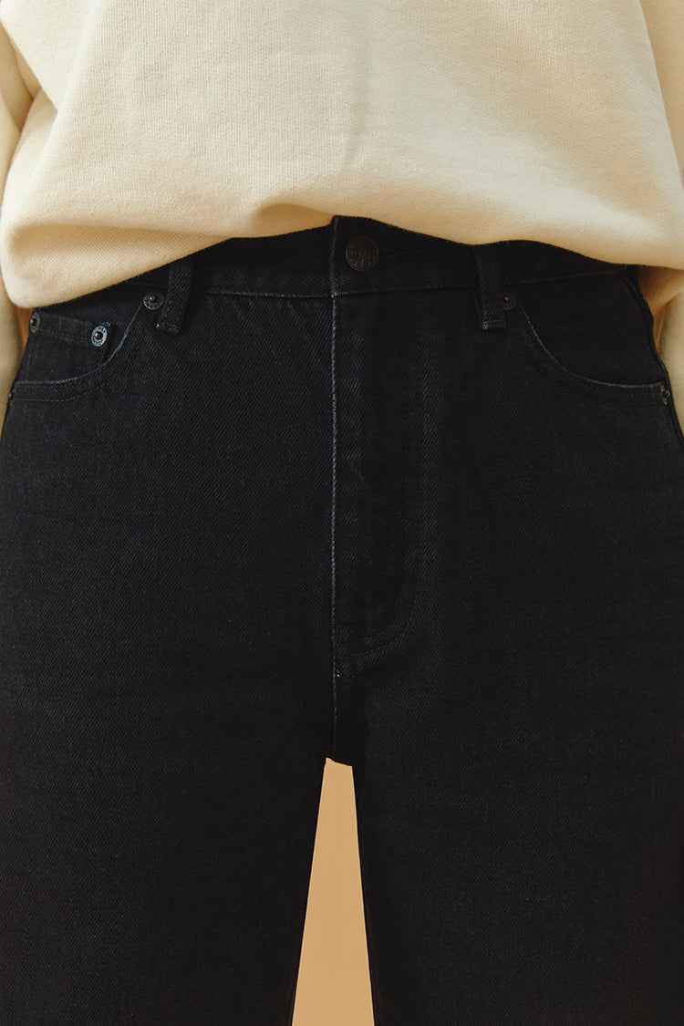 Chelsea High Rise Straight Crop Jeans HJ005