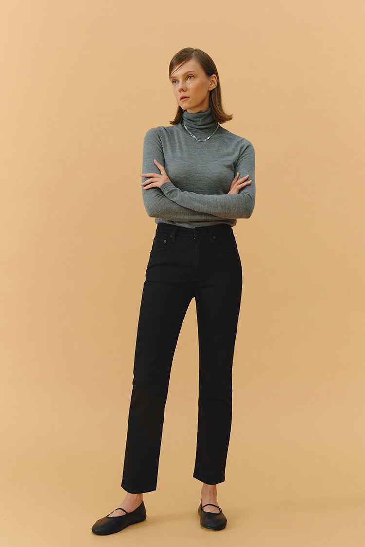 Two Shots High Rise Straight Crop Jeans HJ013