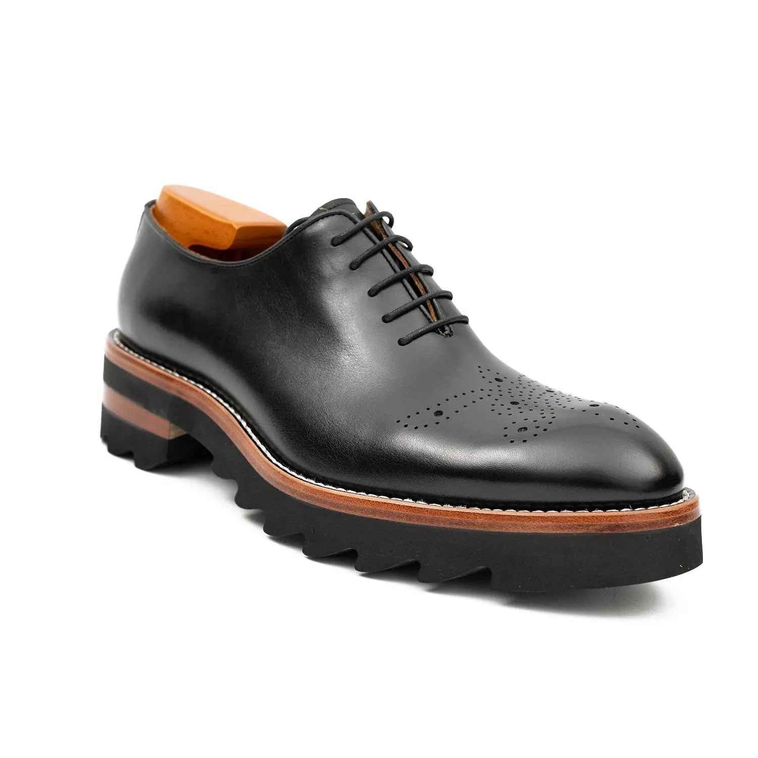 Handcrafted calfskin Oxford shoes Black