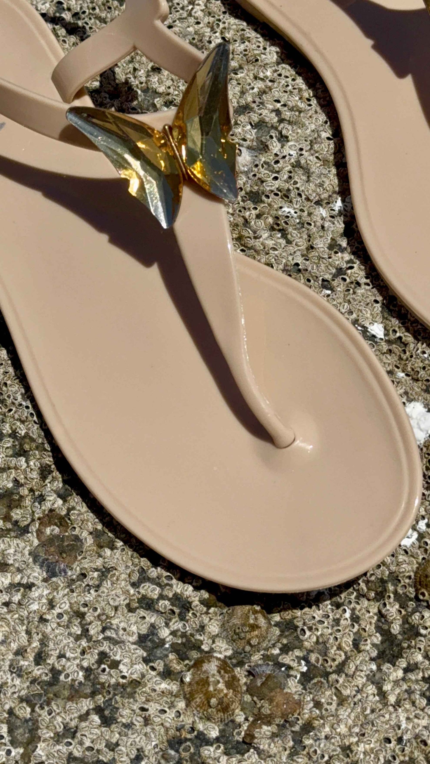 ALIANA Black Gel Beach Sandals