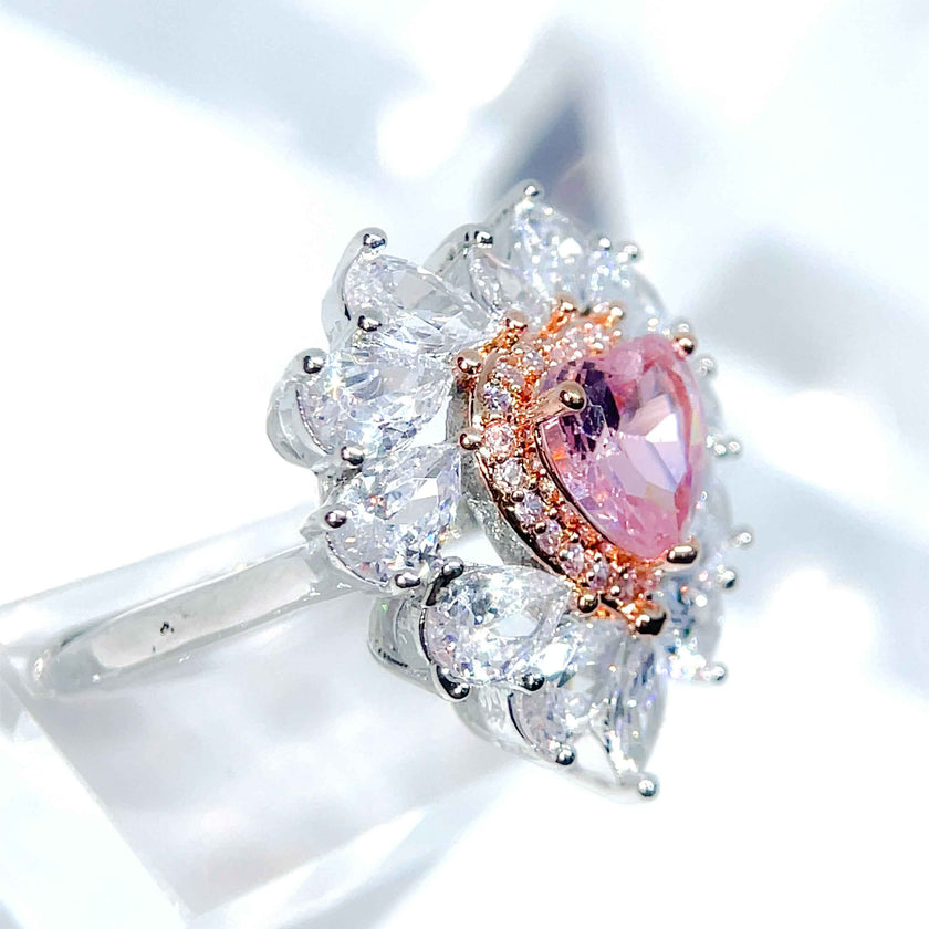 Heart Grandeur Ring