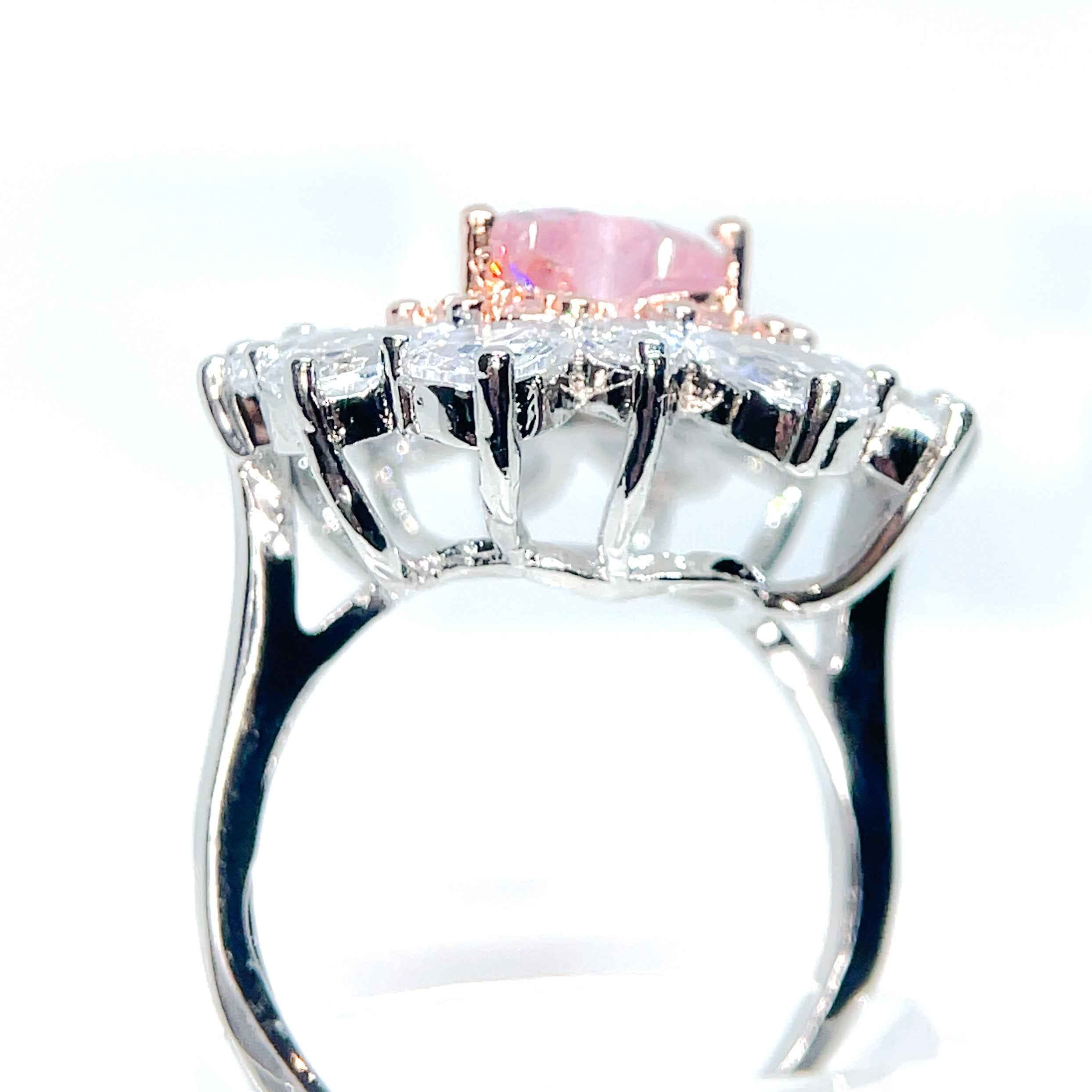 Heart Grandeur Ring