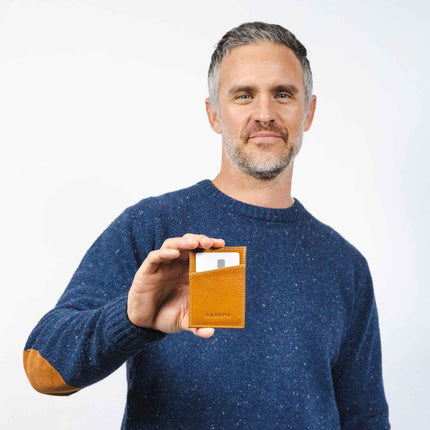 Minimalist Wallet with RFID protection - Natural