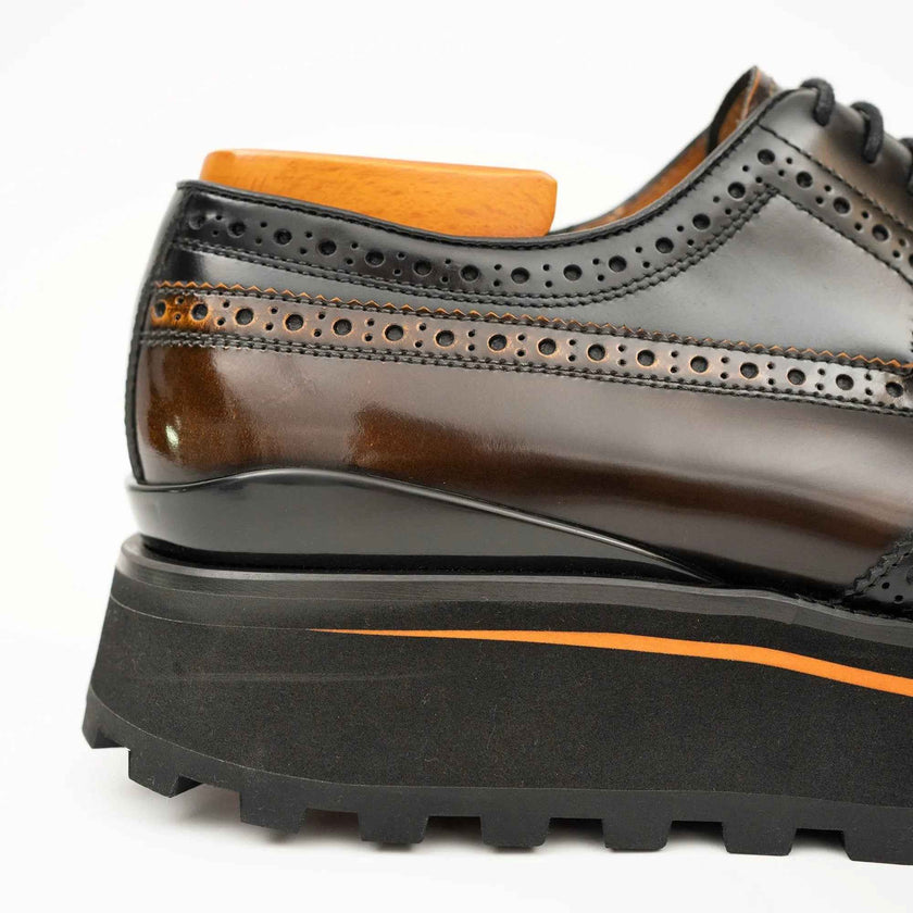 Patent leather shoes Platform brogues Black
