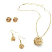 Rosette gold necklace