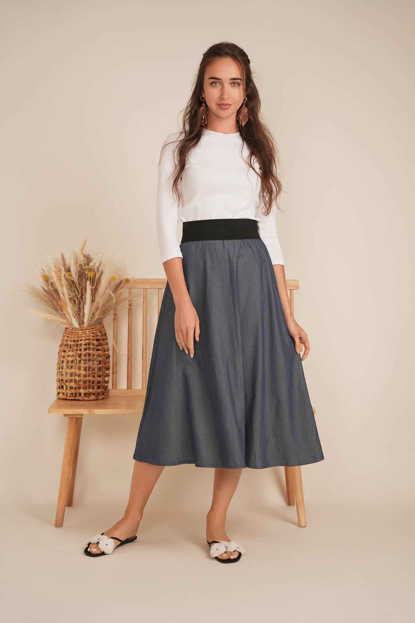 Lades Pull On Skirt