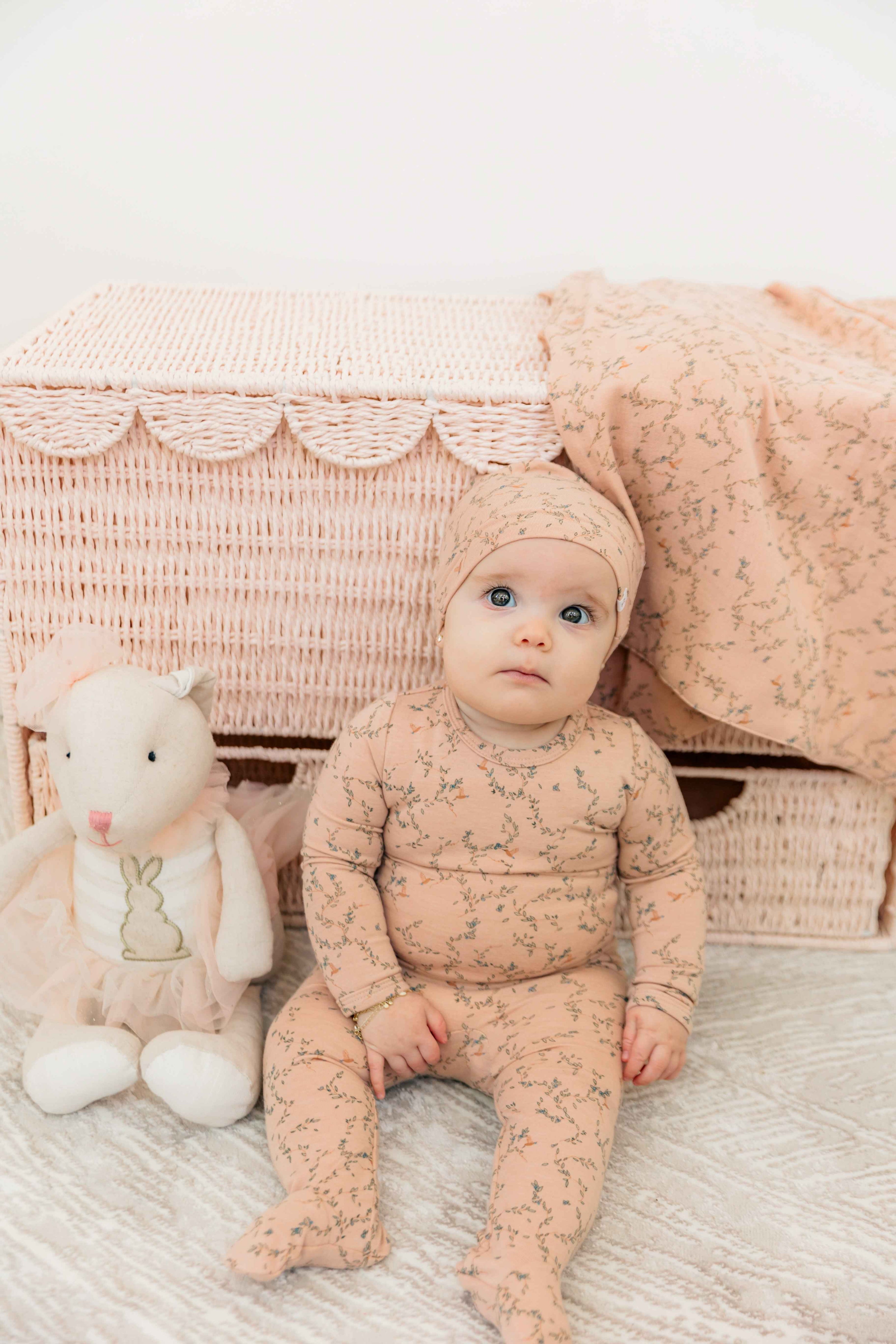 Leaves and Bird Print Swaddle