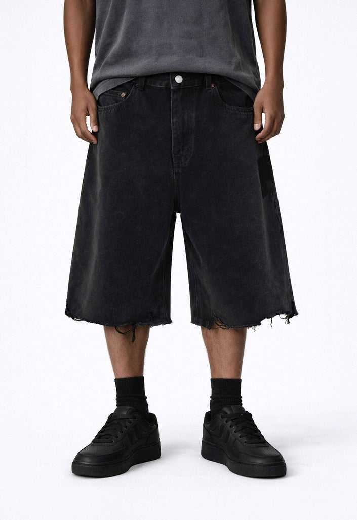 NOIR CUTOFF DENIM SHORTS