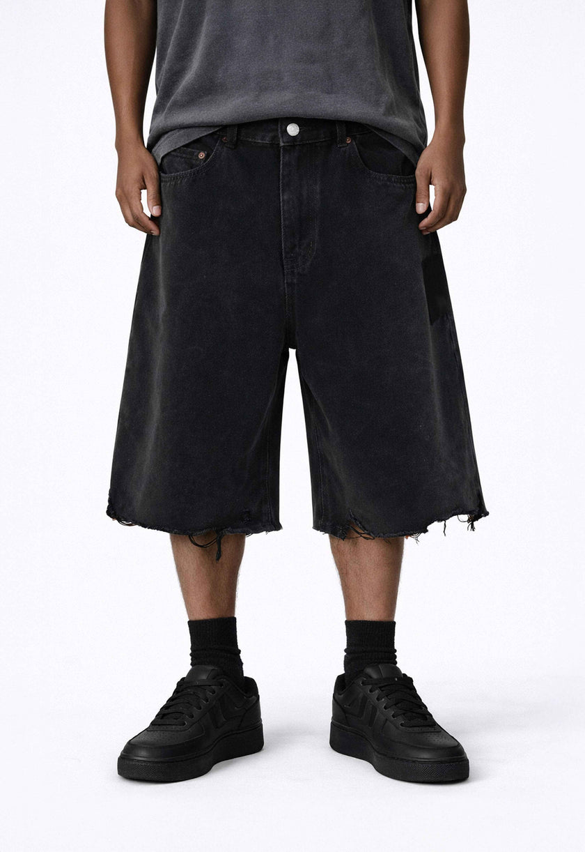 NOIR CUTOFF DENIM SHORTS