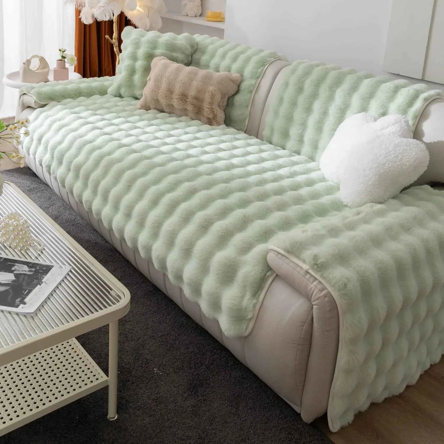 Velvet Couch Cover – Soft, Stylish, and Cat & Dog Proof Couch Throw Cover