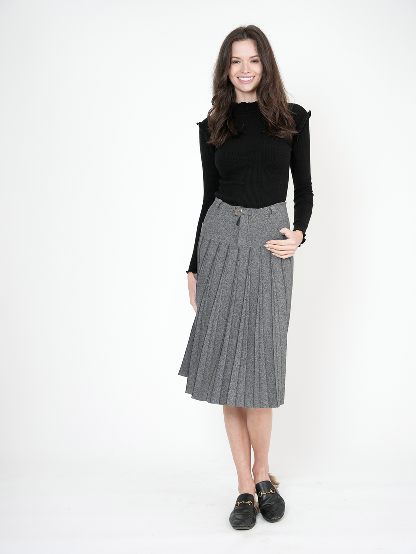 Pleated Knit Skirt