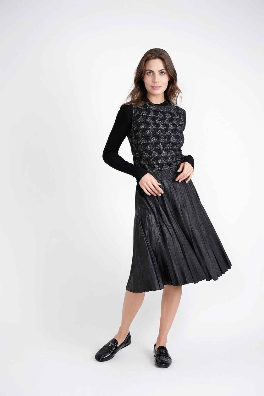 Squiggle Textured Vest