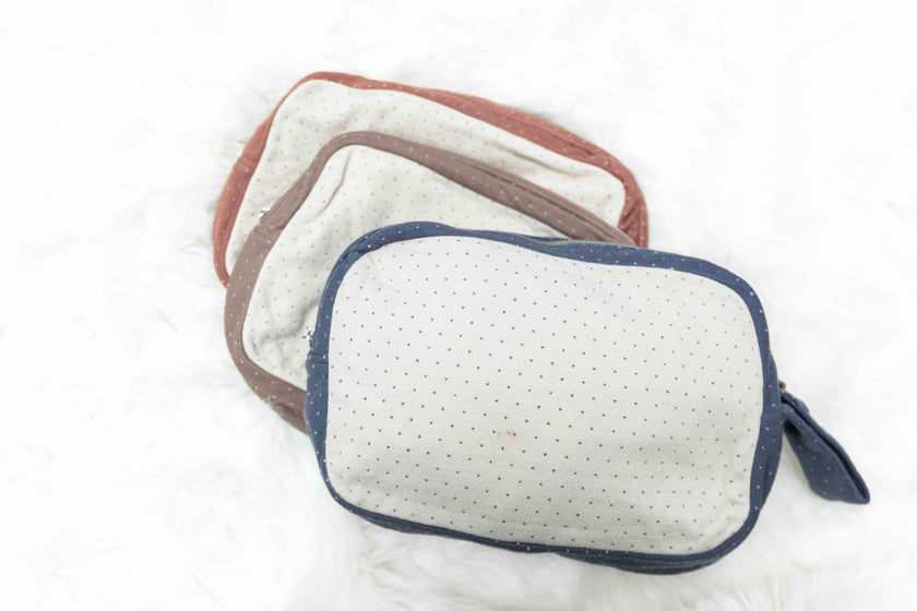 Knitted Blanket with Pouch