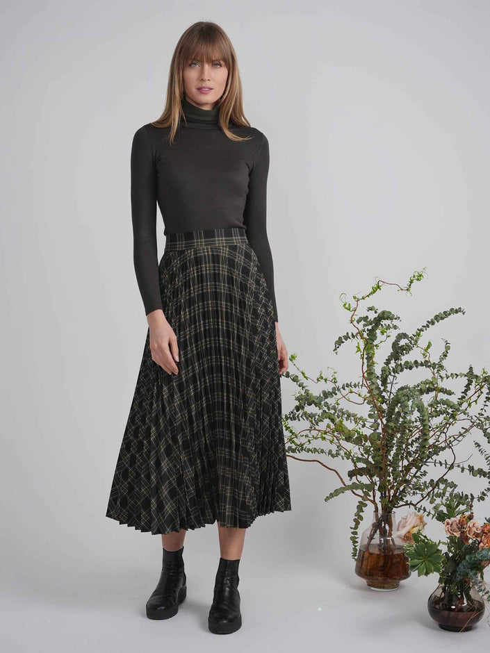 Maternity Thin Knit Turtleneck