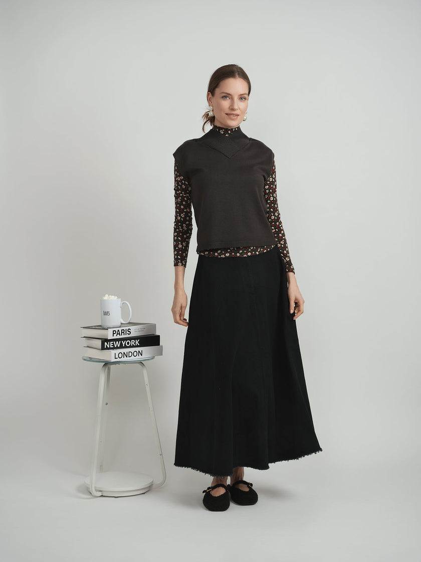 High V-neck Knit Vest