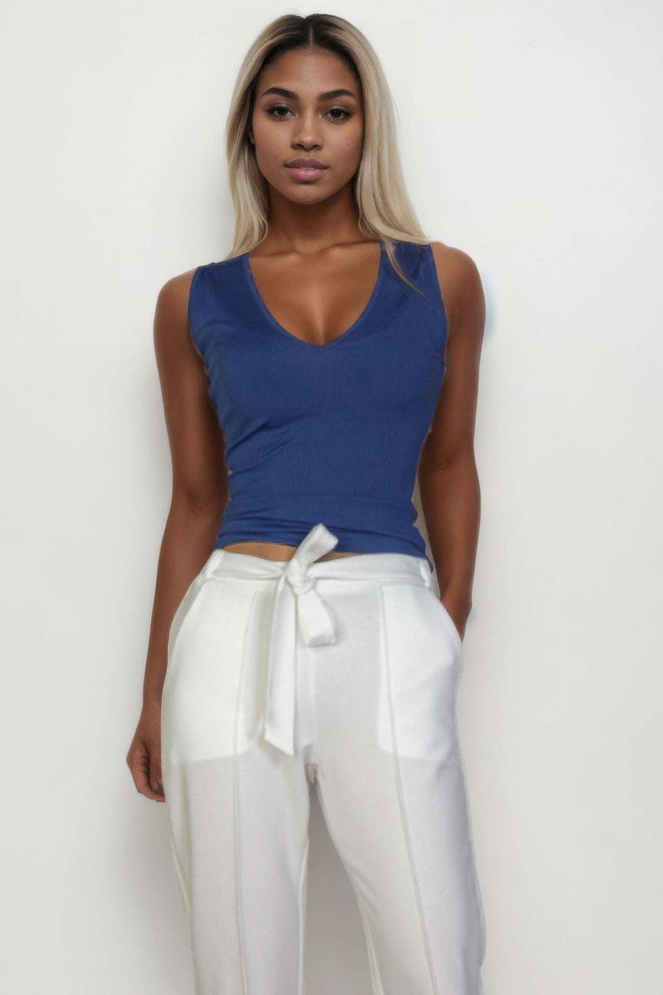 Ribbed V-neck Sleeveless Top - Pikemla