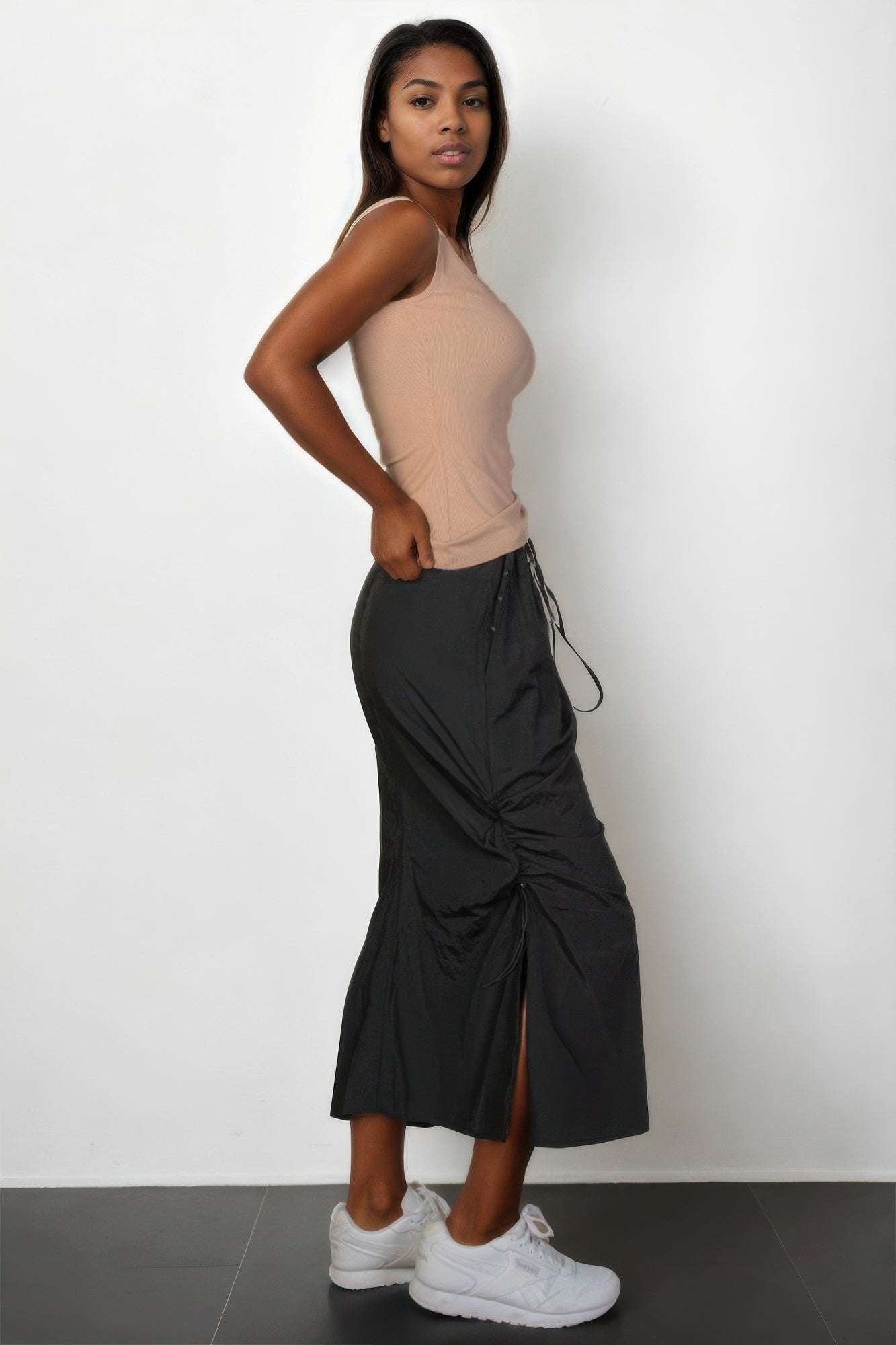 Ribbed V-neck Sleeveless Top - Pikemla