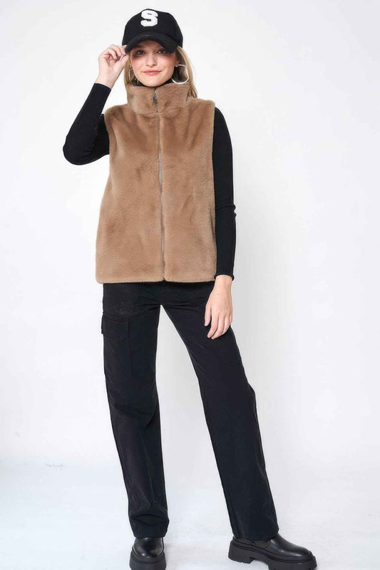 Solid Faux Fur Vest - Pikemla
