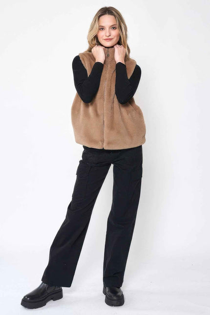 Solid Faux Fur Vest - Pikemla