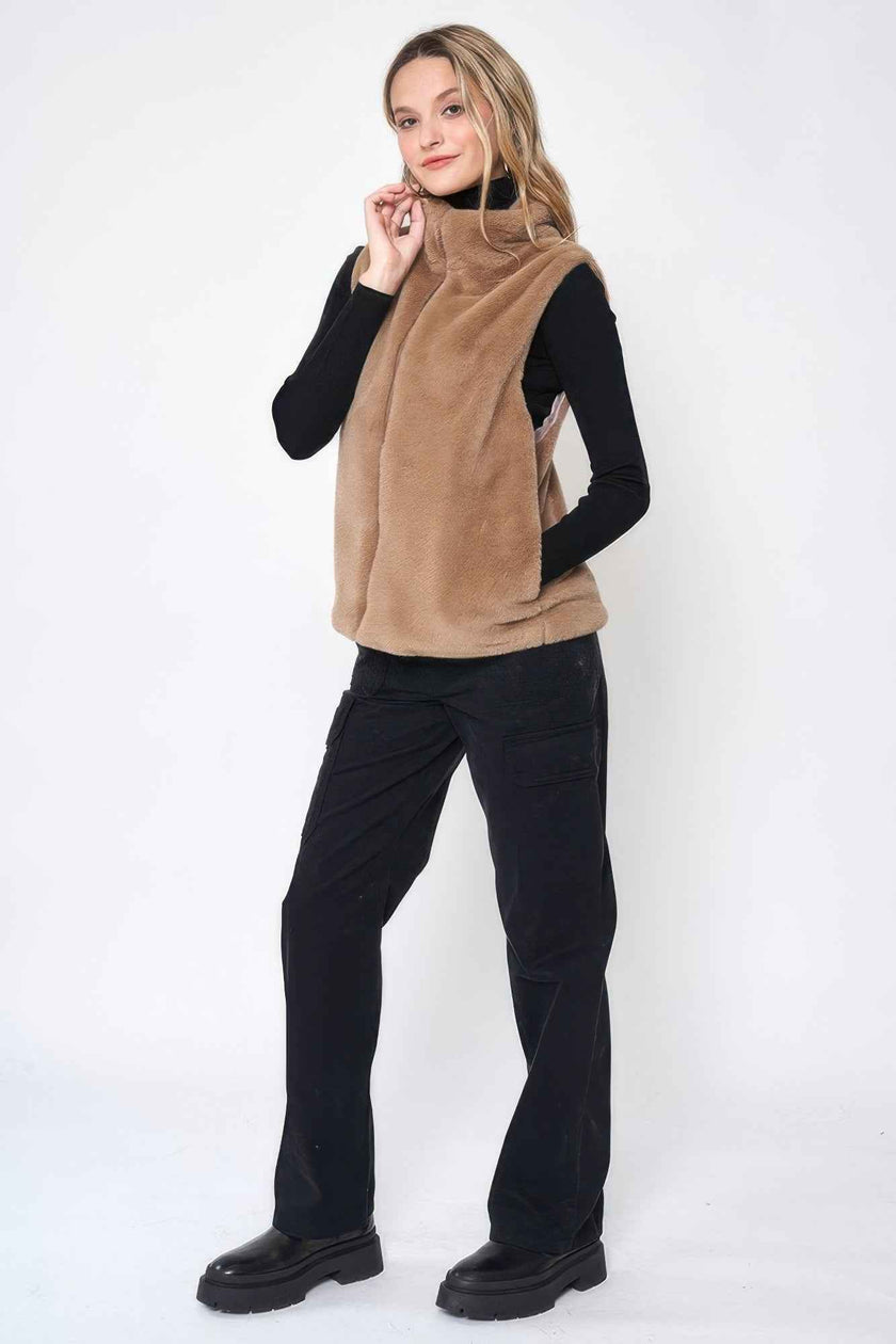 Solid Faux Fur Vest - Pikemla