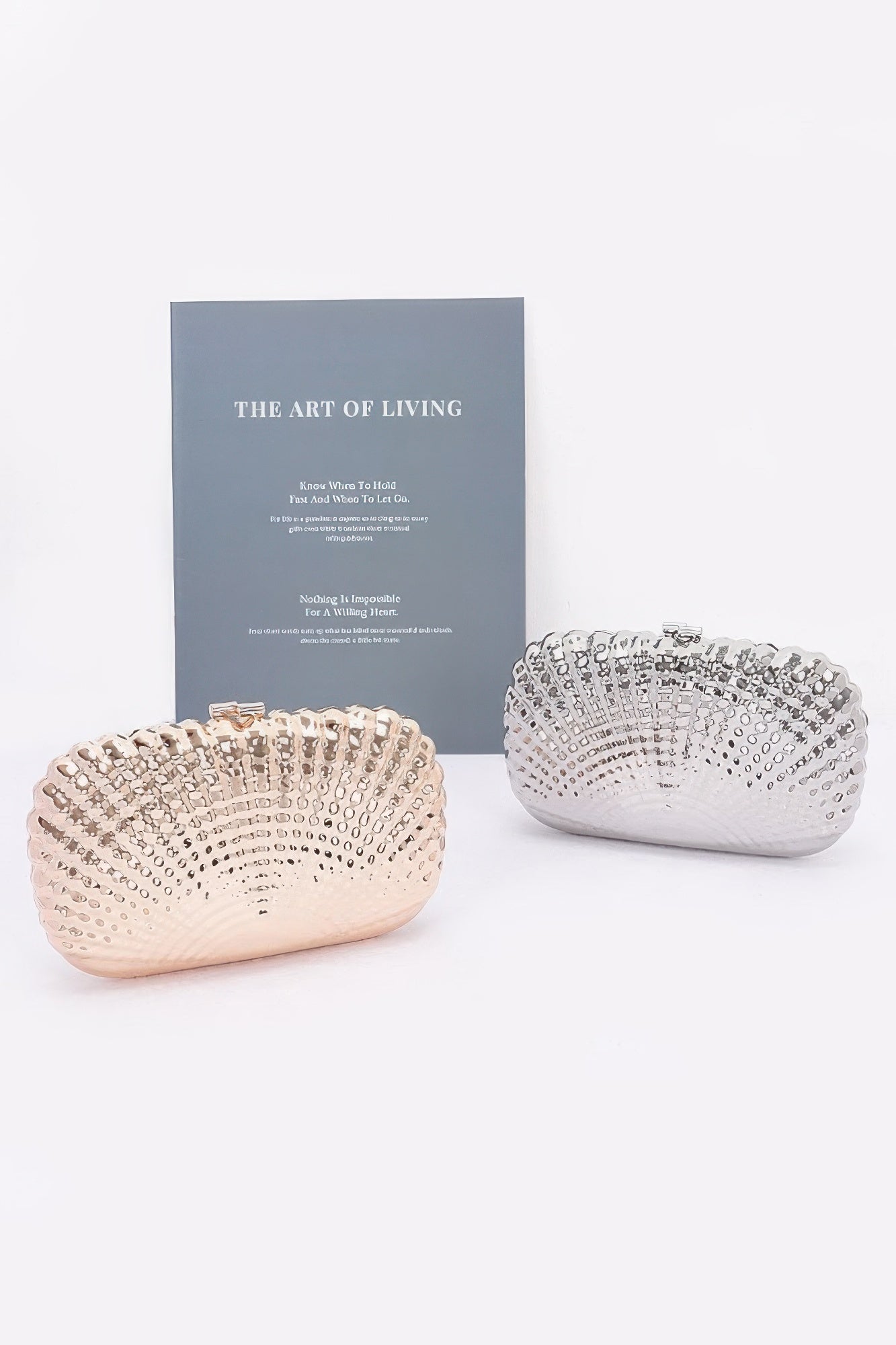 Metal Case Clutch - Pikemla