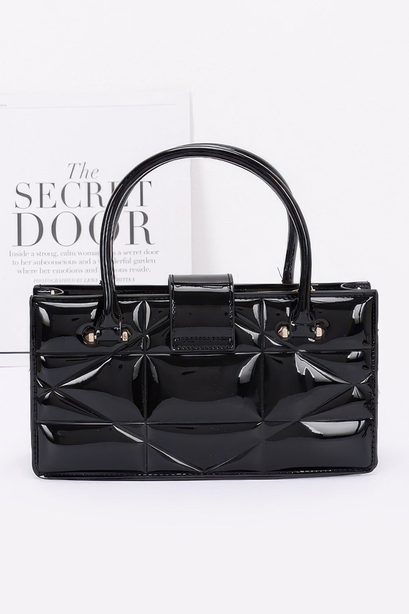 Embossed Enamel Handle Clutch - Pikemla