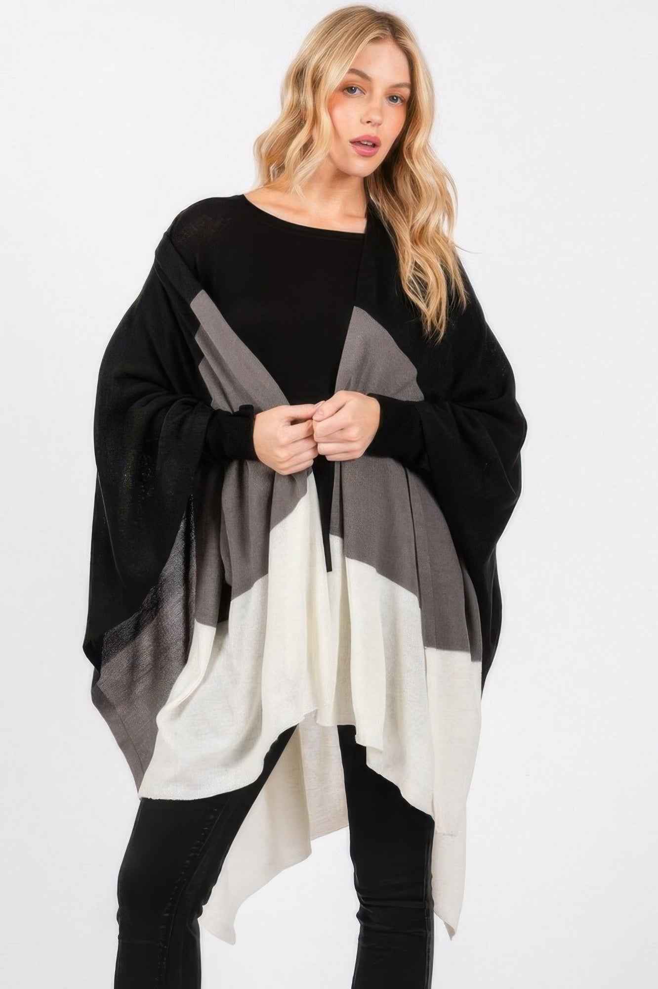 Three Tones Ruana - Pikemla