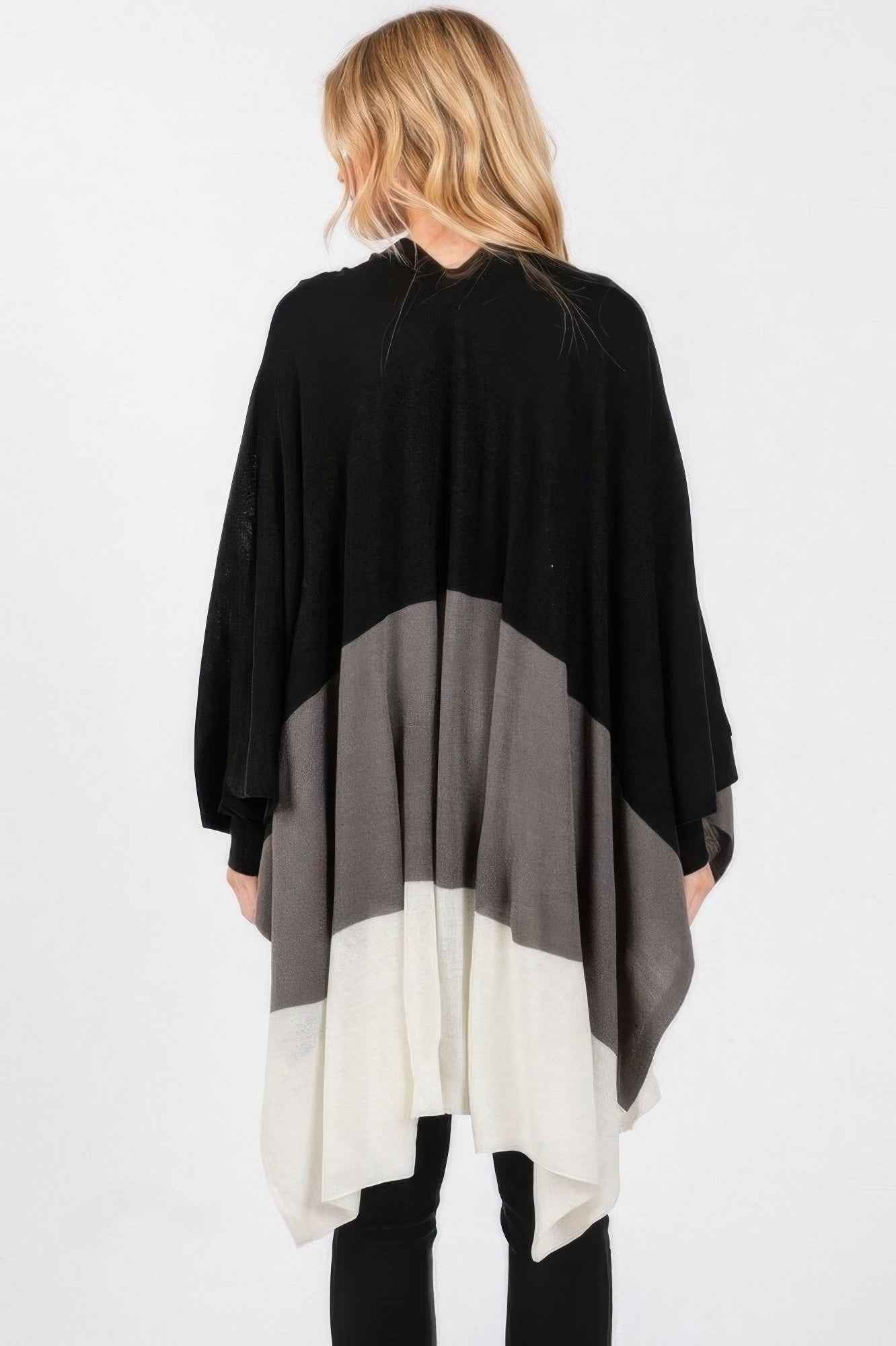 Three Tones Ruana - Pikemla