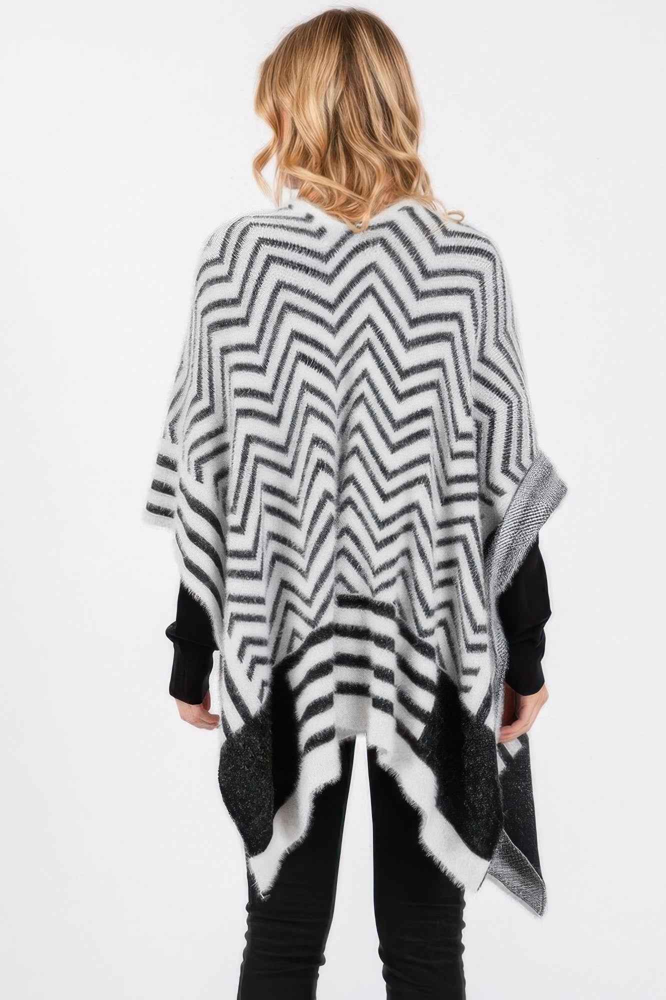 Fuzzy Chevron Pattern Ruana - Pikemla