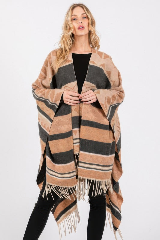 Aztec Pattern Fringe Ruana - Pikemla