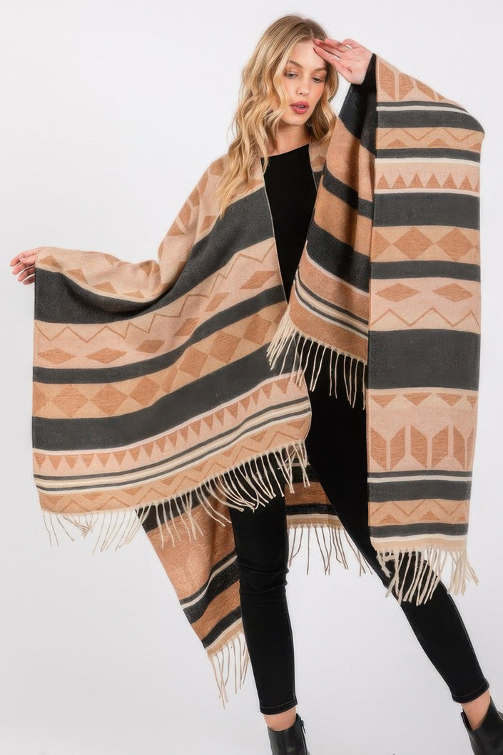 Aztec Pattern Fringe Ruana - Pikemla