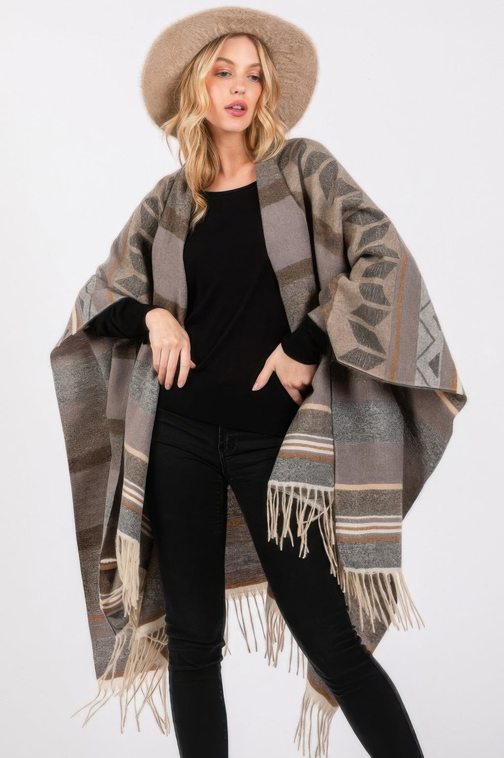 Aztec Pattern Fringe Ruana - Pikemla