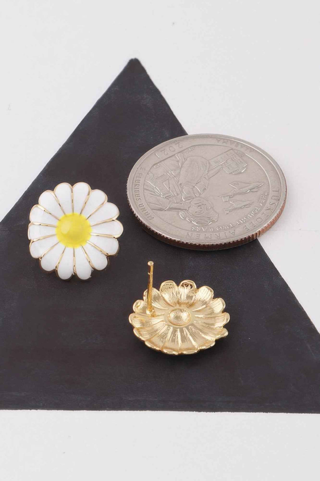 Daisy Flower Stud Earrings