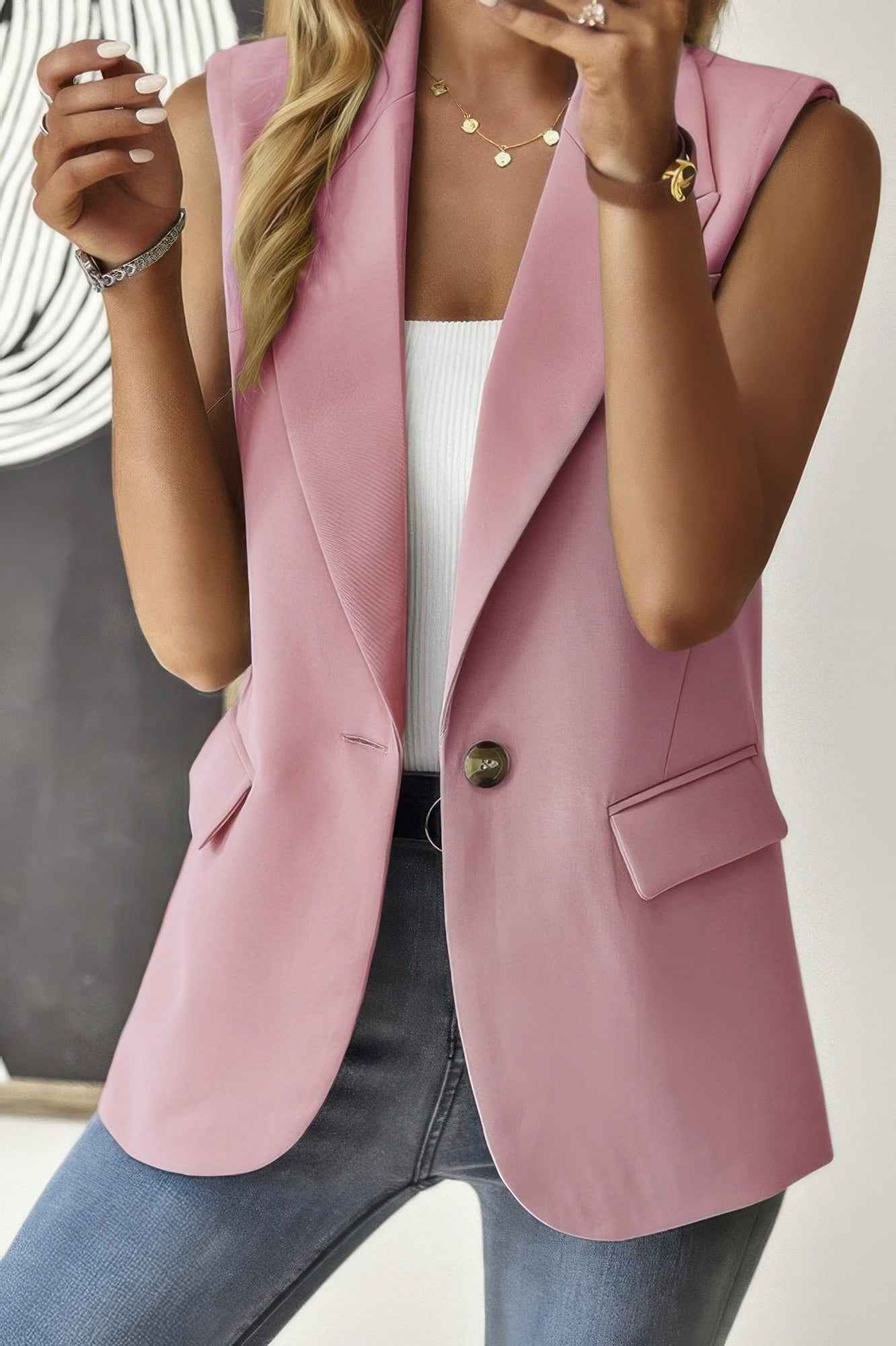 Sleeveless Solid Pockerts Button Front Open Suit - Pikemla