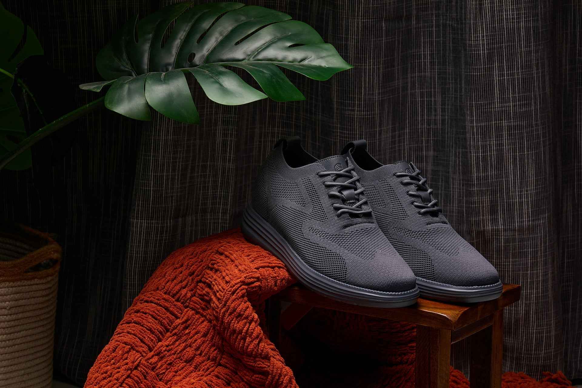 CALTO - X2641 - 2.8 Inches Taller (Iron/Dark Grey Sole) - Lace Up Casual Walker - Lightweight