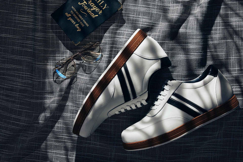 CALTO White Leather Sneakers - 2.8 inches - Y2821