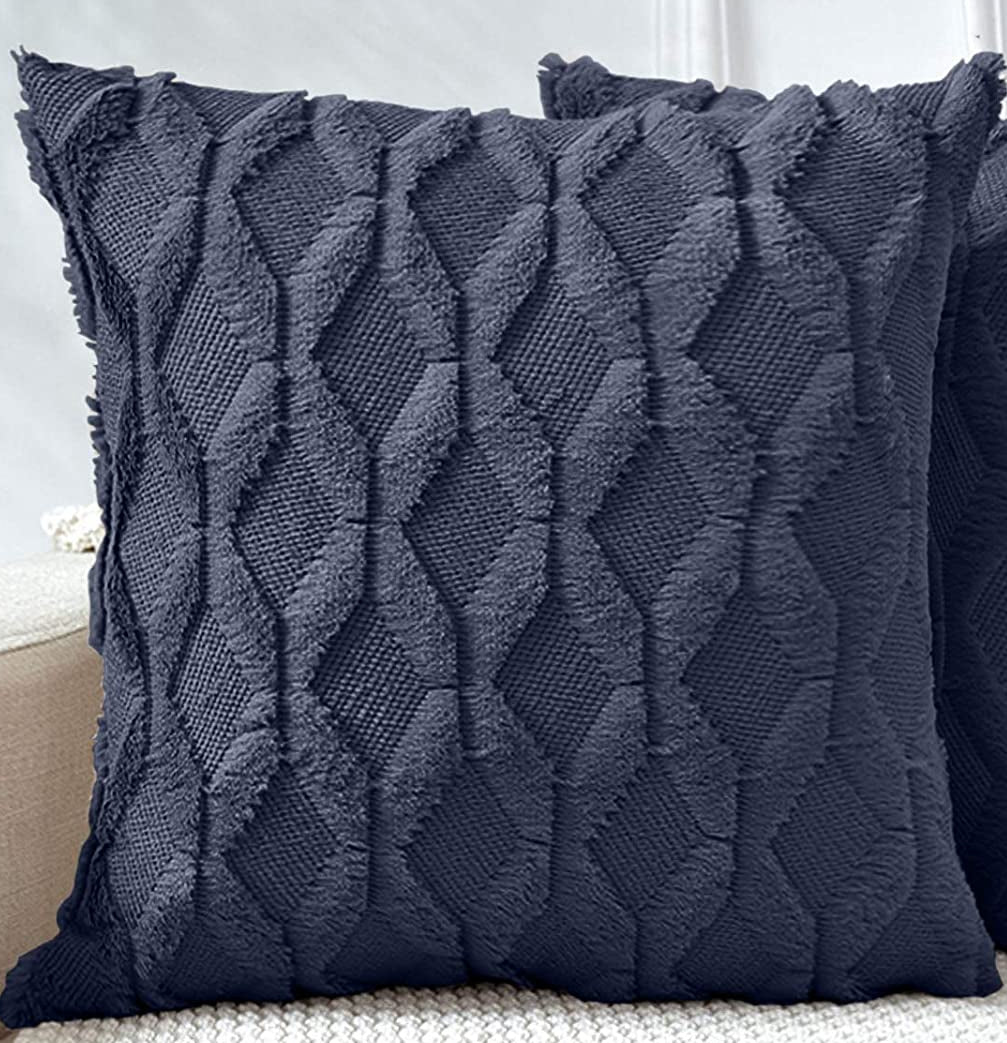 Diamond shaped Plush Throw Pillow (With Insert) size 18