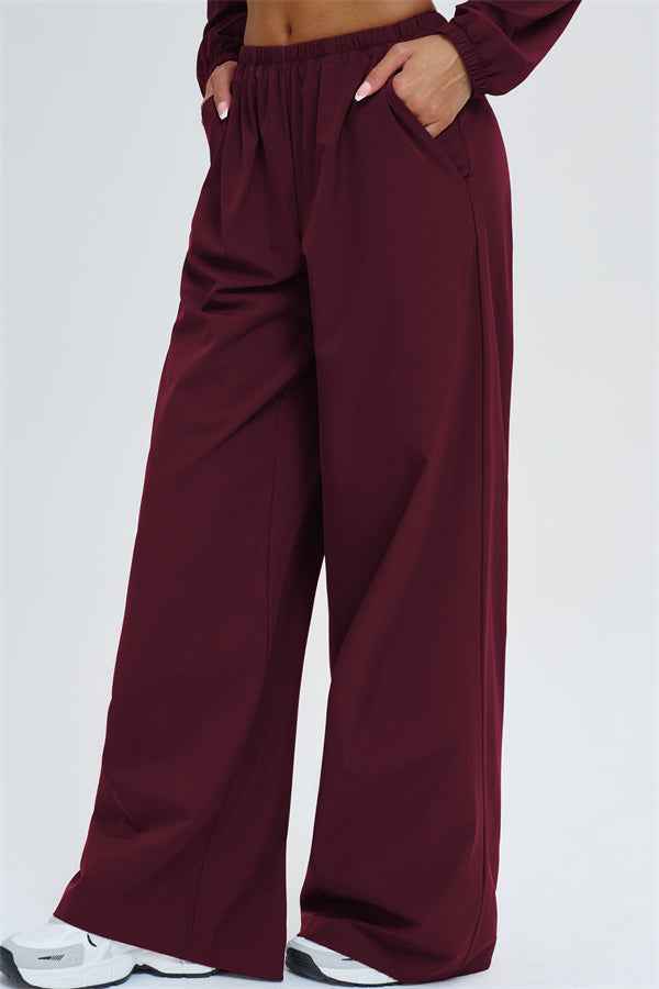 The Svelte UV protection Crop Hoodie Sweatpants 2-Piece Set