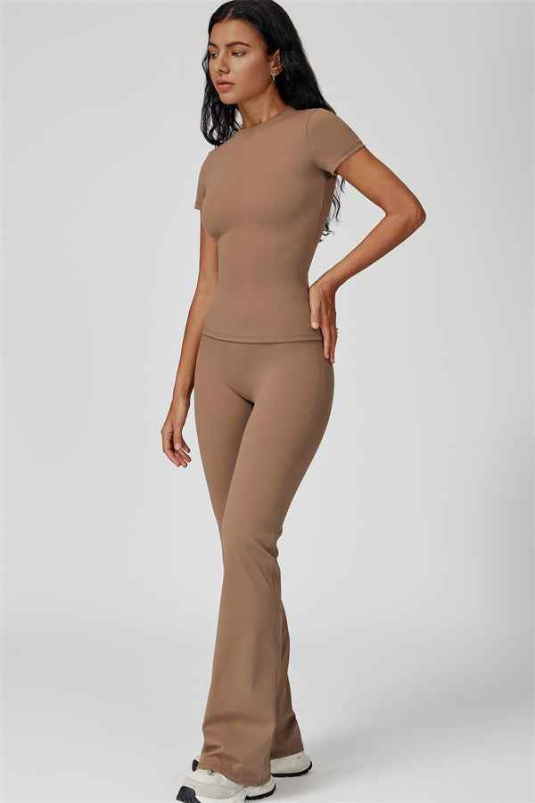 The Oasis T-shirt Flared Leggings 2-Piece Set