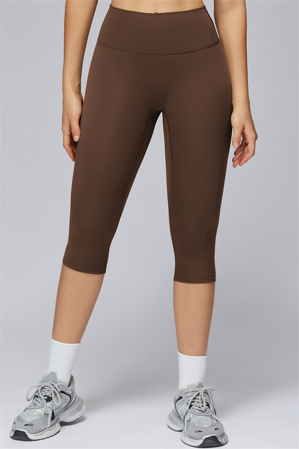 The FlexCore Sports Bra Capri Leggings 2-Piece Set