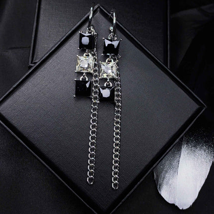 Cool Girl - Black & Silver Chain Earrings