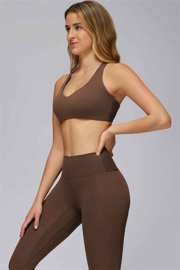 The FlexCore Sports Bra Capri Leggings 2-Piece Set