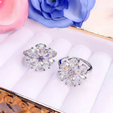 Mika - Crystal Flower Ring