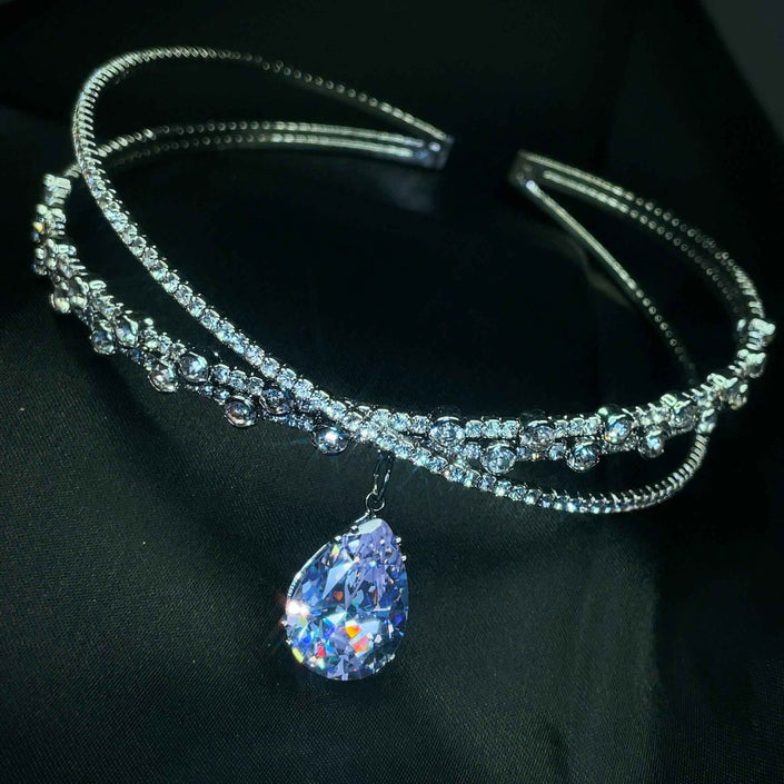 Queen Rikka - the Teardrop Choker