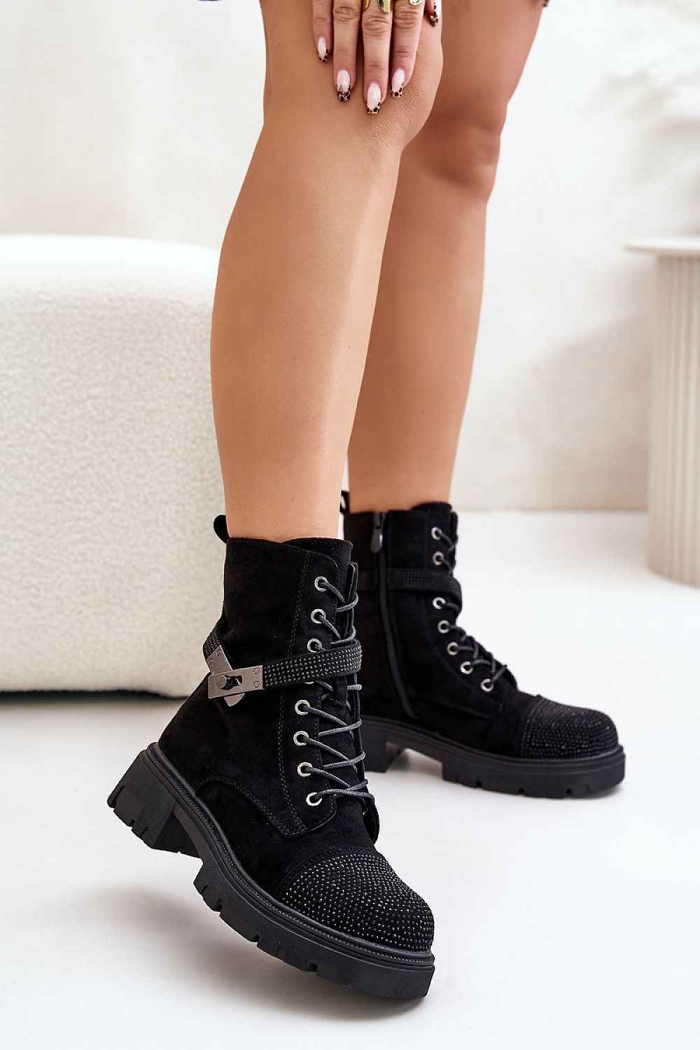 Lindrava Cozy Suede Winter Boots