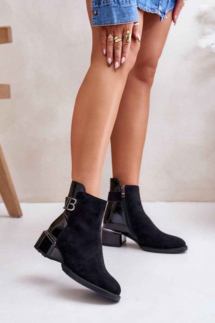 Seronda Heeled Belted Boots