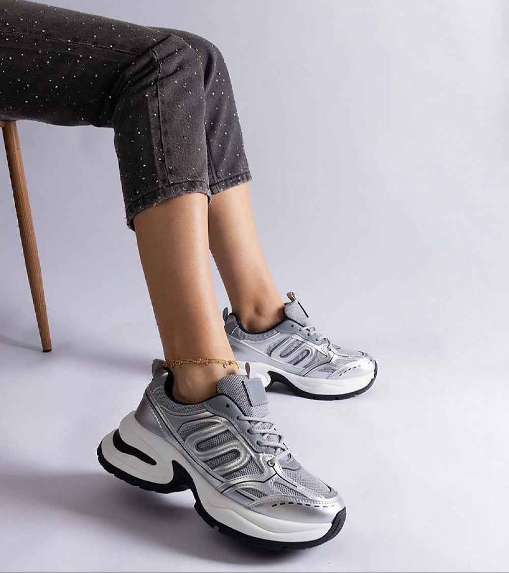 Lunvera Metallic Sport Style Sneakers