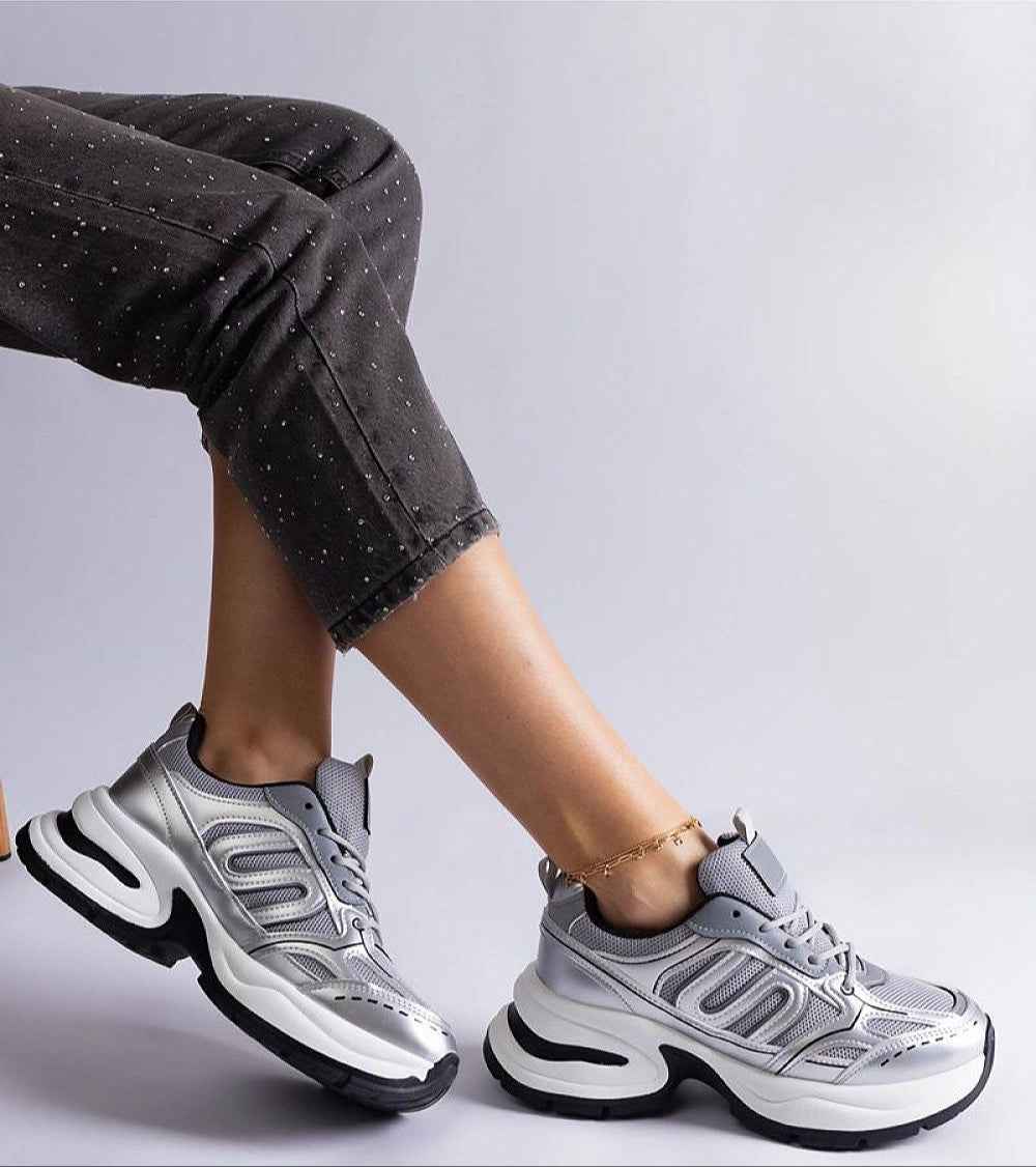 Lunvera Metallic Sport Style Sneakers