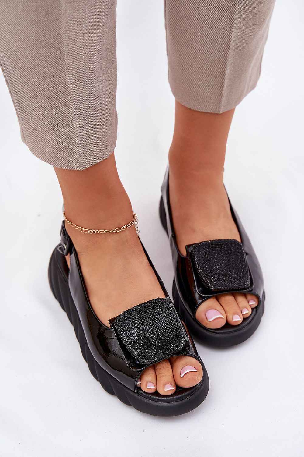 Virellane Decorative Wedge Leather Sandals